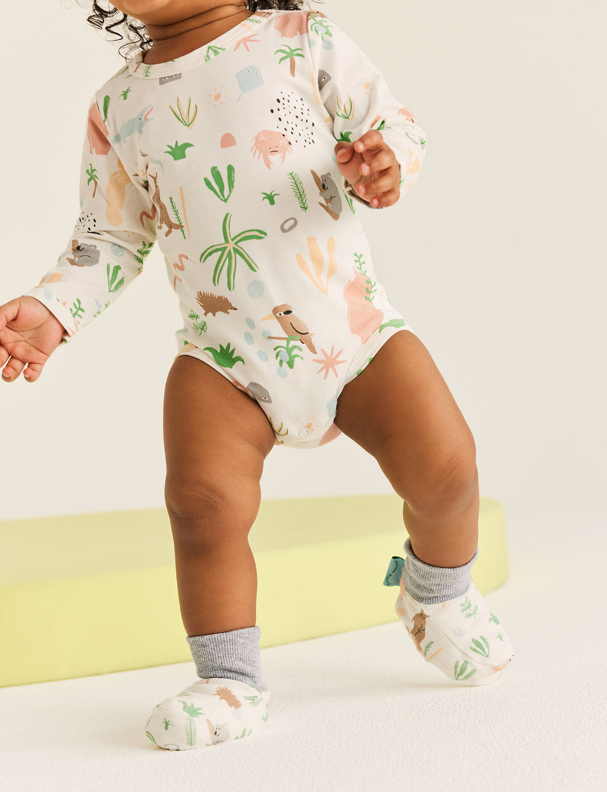 Baby Booties / Outback Dreamers